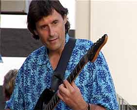 pebbles_wine-bar_music_02.jpg